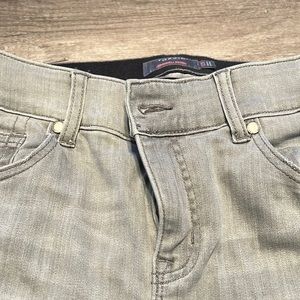 Bombshell skinny. Grey destroyed jeans. Love the fit. Used once.